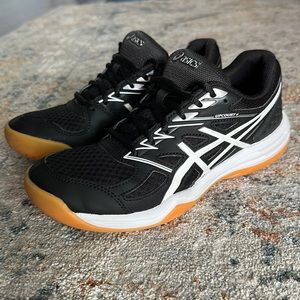 ASICS upcourt 4 size W 8